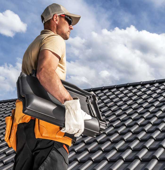 SM.RENOV : Artisan couvreur en  Belgique, : région Flamande, Wallonne et Bruxelles … Travaux de rénovation de toiture, zinguerie, nettoyage démoussage peinture hydrofuge toiture, étanchéité toit plat terrasse roofing, traitement des bois de charpente, nettoyage ravalement peinture imperméabilisation façade, nettoyage des extérieurs : klinker, pierre bleue.. ... en Belgique : région Flamande, Wallonne et Bruxelles …