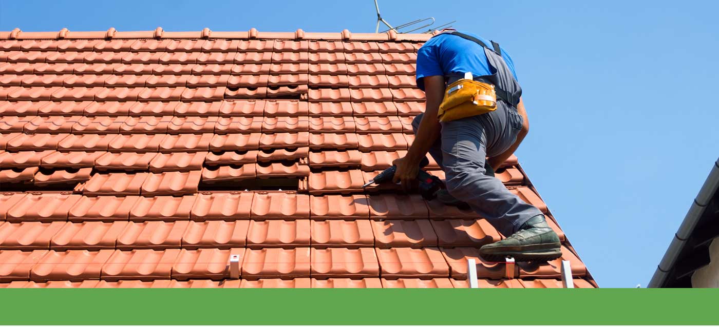 Travaux de couverture - SM.RENOV : artisan toiturier couvreur zingueur en Belgique : région Flamande, Wallonne, Bruxelles … : Travaux de couverture, faîtage en neuf et en rénovation. intervention urgence fuite toiture. Travaux de zinguerie ... Intervention en Belgique : région Flamande, Wallonne, Bruxelles …