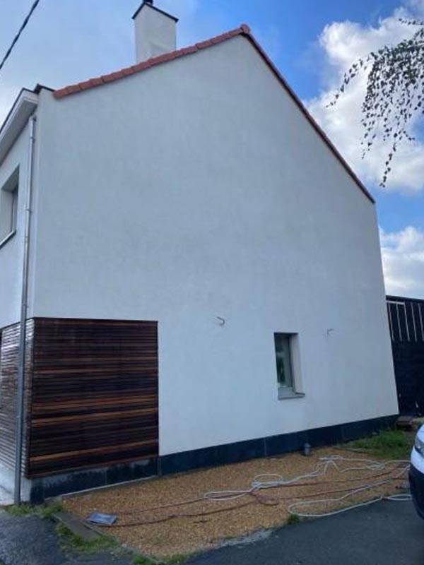 Nettoyage et peinture façade - SM.RENOV en Belgique, région Flamande, Wallonne et Bruxelles … : artisan peintre : Nettoyage, démoussage, traitement anti mousse et ravalement peinture façade boiserie ferronnerie,  imperméabilisation façade. ... Intervention en Belgique : région Flamande, Wallonne et Bruxelles …