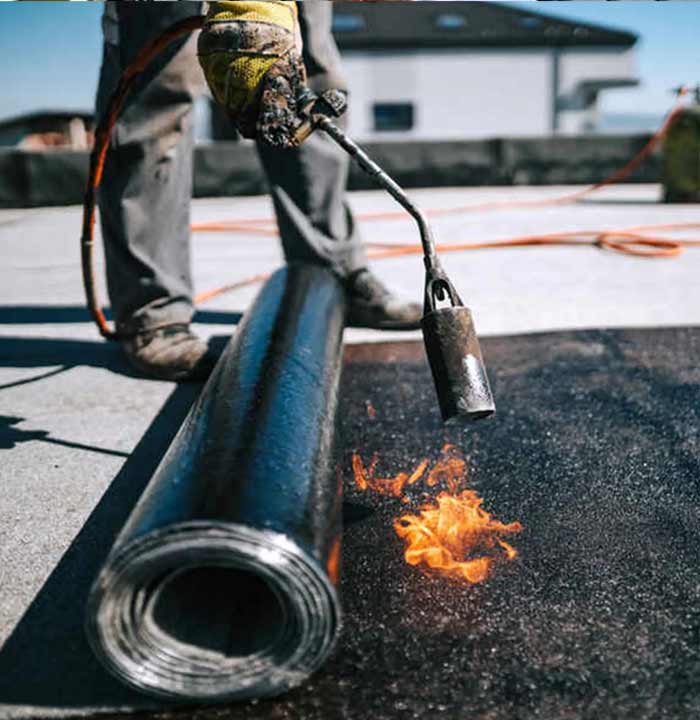 SM.RENOV : Artisan couvreur en  Belgique, : région Flamande, Wallonne et Bruxelles … Travaux de rénovation de toiture, zinguerie, nettoyage démoussage peinture hydrofuge toiture, étanchéité toit plat terrasse roofing, traitement des bois de charpente, nettoyage ravalement peinture imperméabilisation façade, nettoyage des extérieurs : klinker, pierre bleue.. ... en Belgique : région Flamande, Wallonne et Bruxelles …